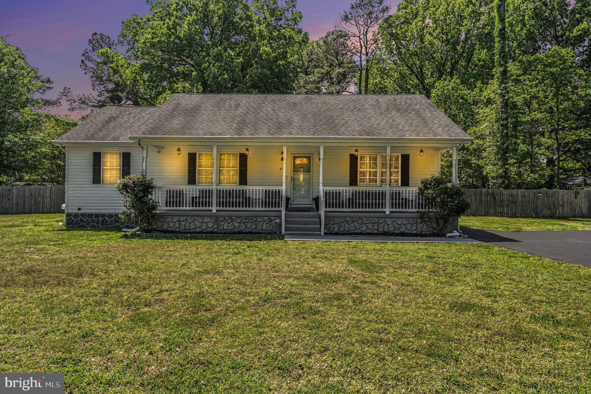 87 Cedar Lane South Colonial Beach, VA 22443 - Photo 3 of 27
