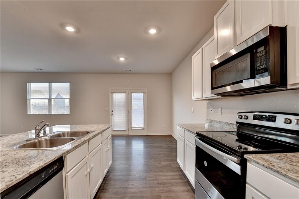 393 Walnut Grv Way Pendergrass, GA 30567 - Photo 12 of 45