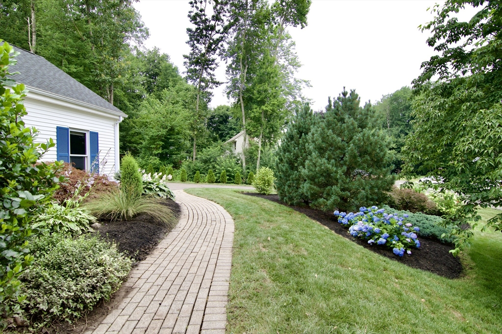 15 Rothe Lane Ellington, CT 06029 - Photo 3 of 42 Gallery Image 3