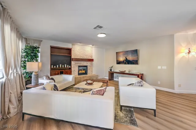 $6,000 | 249 Timber Hollow Street, Henderson, NV 89012