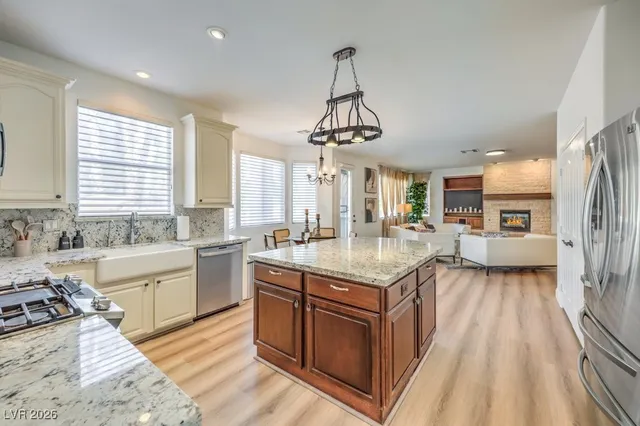 $6,000 | 249 Timber Hollow Street, Henderson, NV 89012