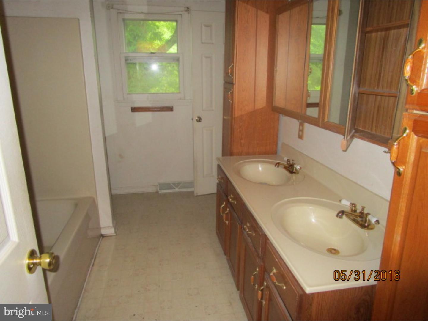 301 Odd Fellows Road Pemberton, NJ 08068 - Photo 6 of 15