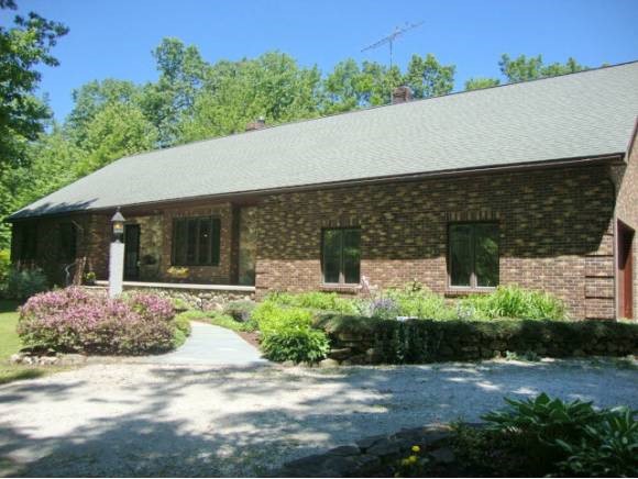 33 Prescott Heights Road Hooksett, NH 03106 - Photo 1 of 1