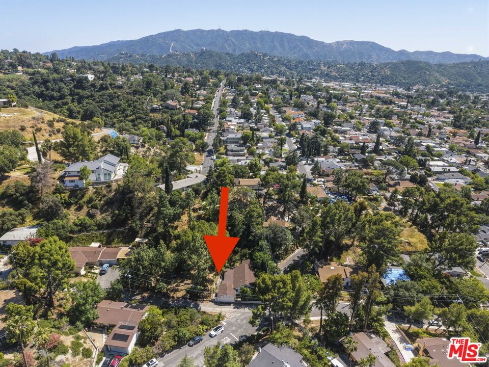7072 Owens Street Tujunga, CA 91042 - Photo 4 of 42