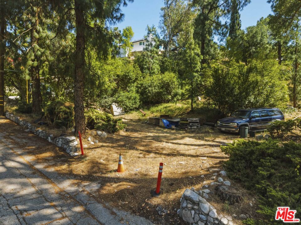 7072 Owens Street Tujunga, CA 91042 - Photo 10 of 42