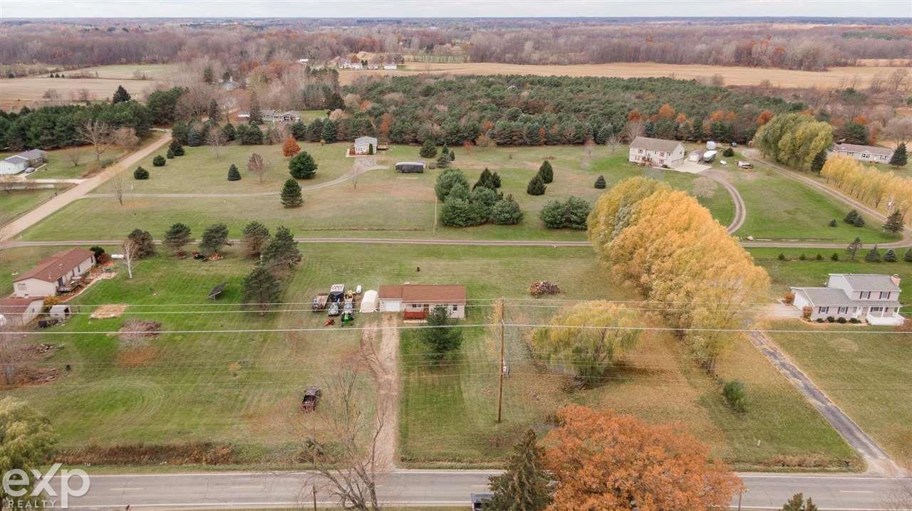 8948 South Morrice Road Morrice, MI 48857 - Photo 2 of 43 50061233-1.JPG
