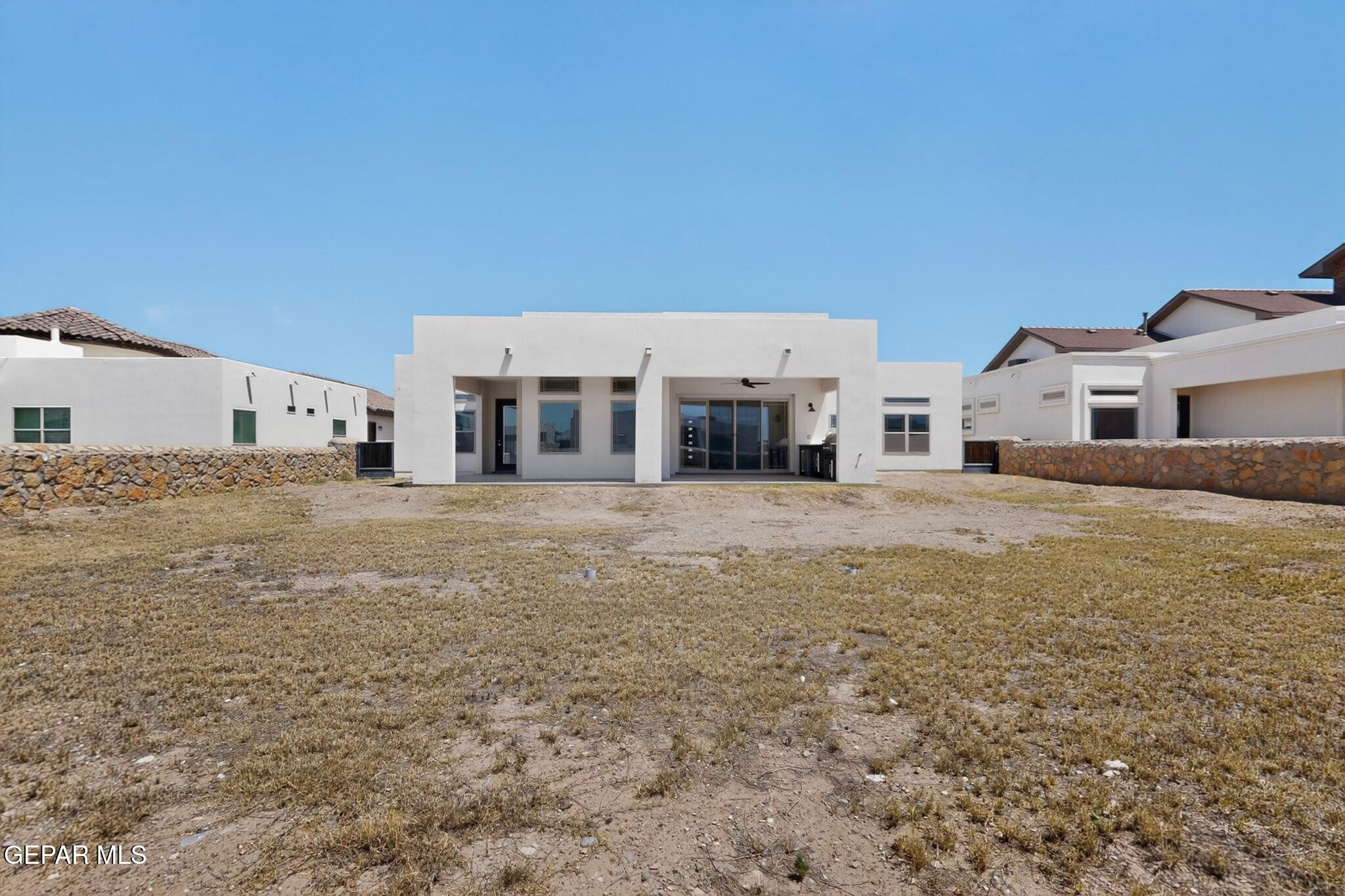 352 Rio De Jazmin Circle El Paso, TX 79932 - Photo 40 of 44 photo_70