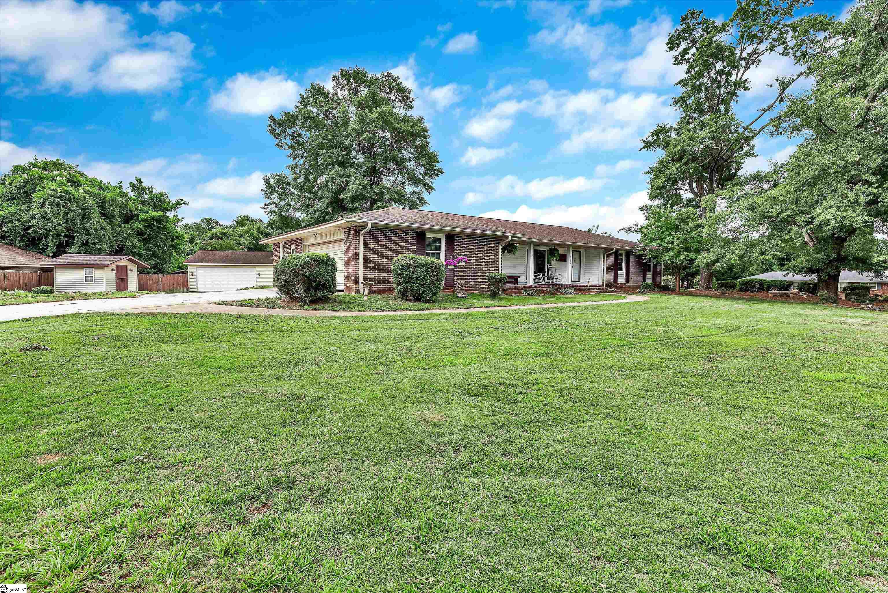 107 Pine Bark Road Anderson, SC 29625 - Photo 1 of 40
