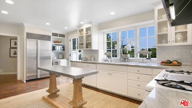 20643 Seaboard Road Malibu, CA 90265 - Photo 15 of 42 Gallery Image 15