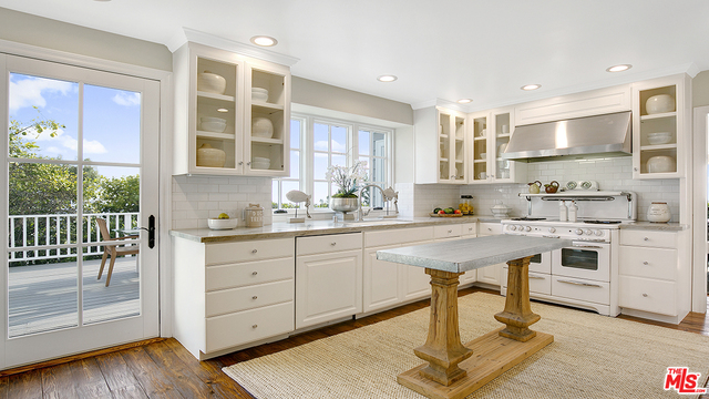 20643 Seaboard Road Malibu, CA 90265 - Photo 17 of 42 Gallery Image 17