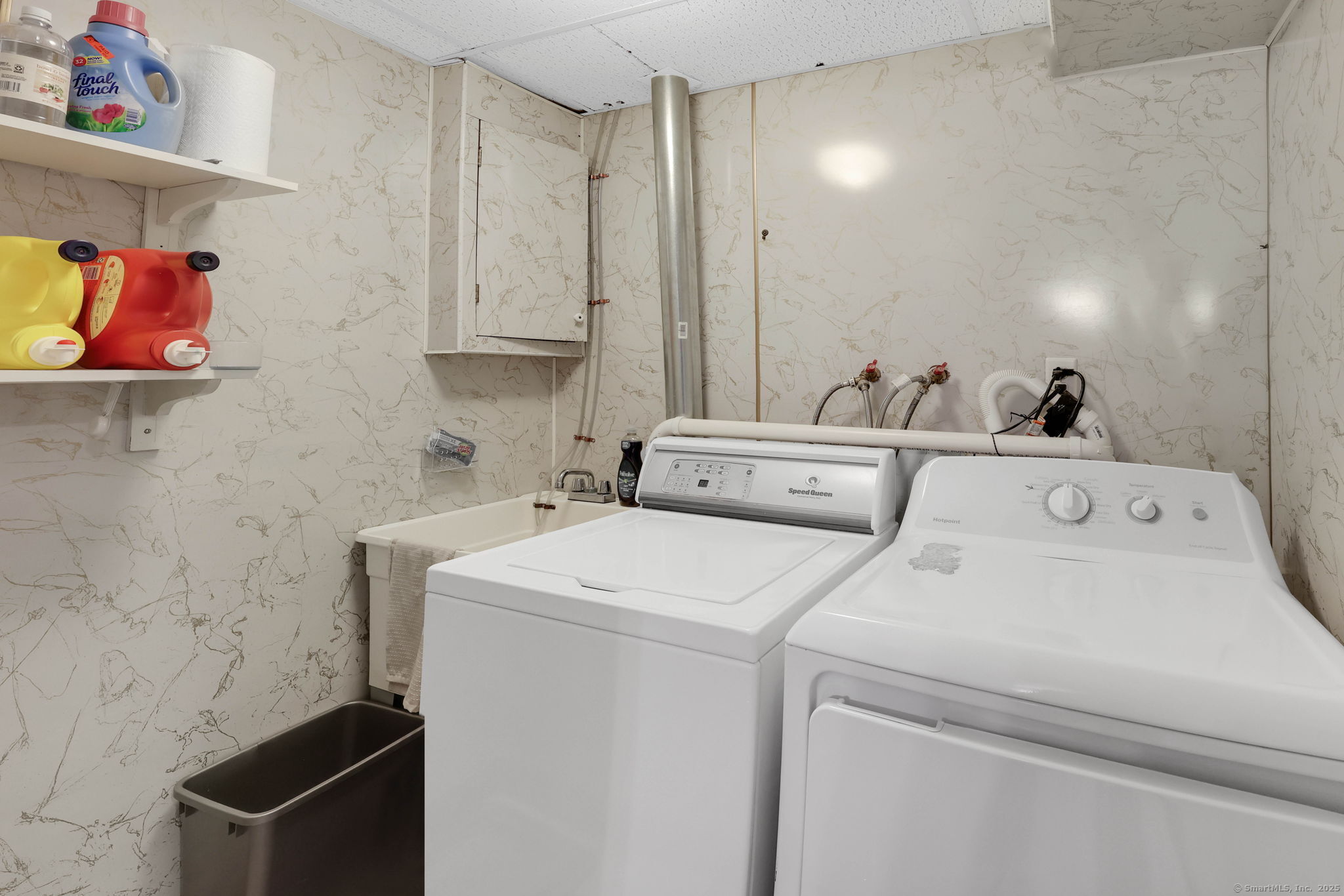 617 Cherokee Lane, Unit B Stratford, CT 06614 - Photo 30 of 39