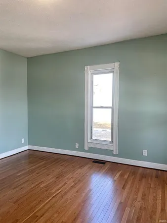 $265,000 | 900 Cherry Street, Petersburg, IN 47567