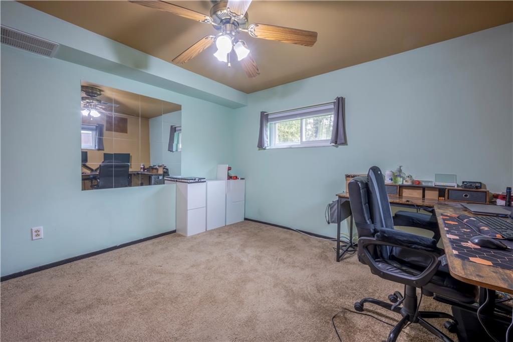 327 Beech Road Pittsburgh, PA 15239 - Photo 32 of 46