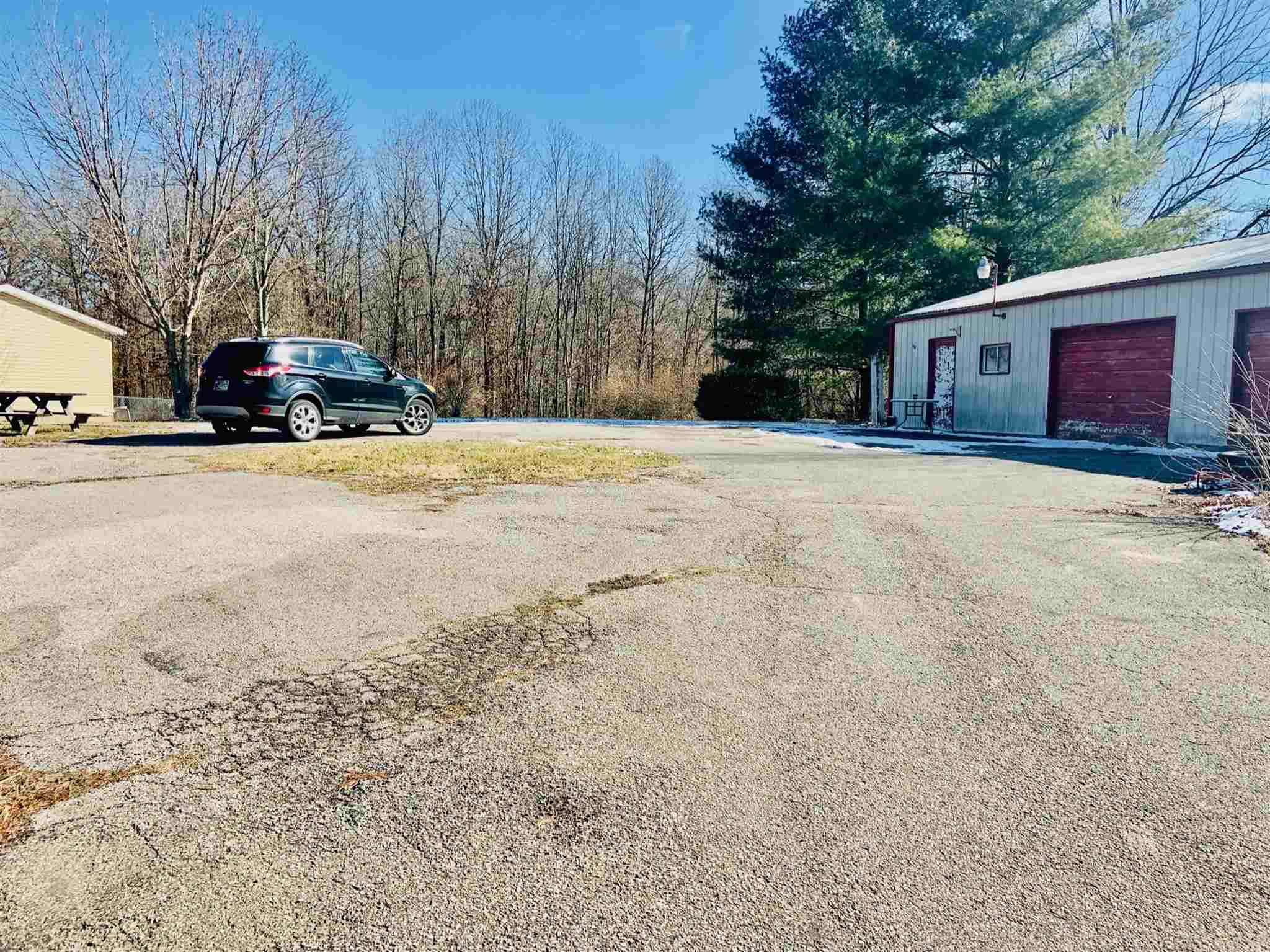 74 Greer Lane Springville, IN 47462 - Photo 32 of 33 Gallery Image 32