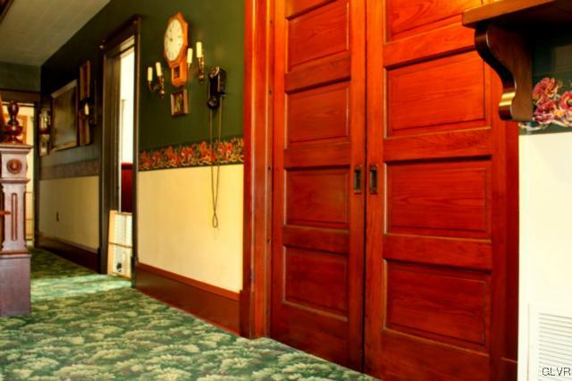 1351 Tatamy Road Easton, PA 18045 - Photo 4 of 37