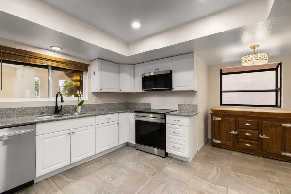 $799,000 | 6960 Hyde Park Drive, Unit 12, San Diego, CA 92119