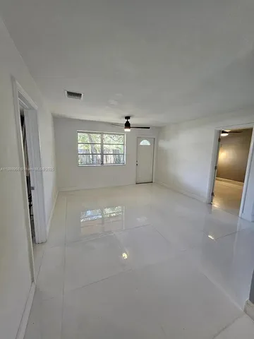 $2,500 | 4920 Southwest 28th Terrace, Unit 12, Dania Beach, FL 33312