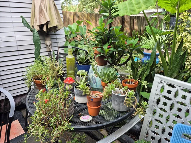 $2,500 | 4920 Southwest 28th Terrace, Unit 12, Dania Beach, FL 33312