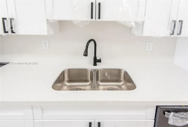 $2,800 | 1750 Northeast 191st Street, Unit 1001, Miami, FL 33179