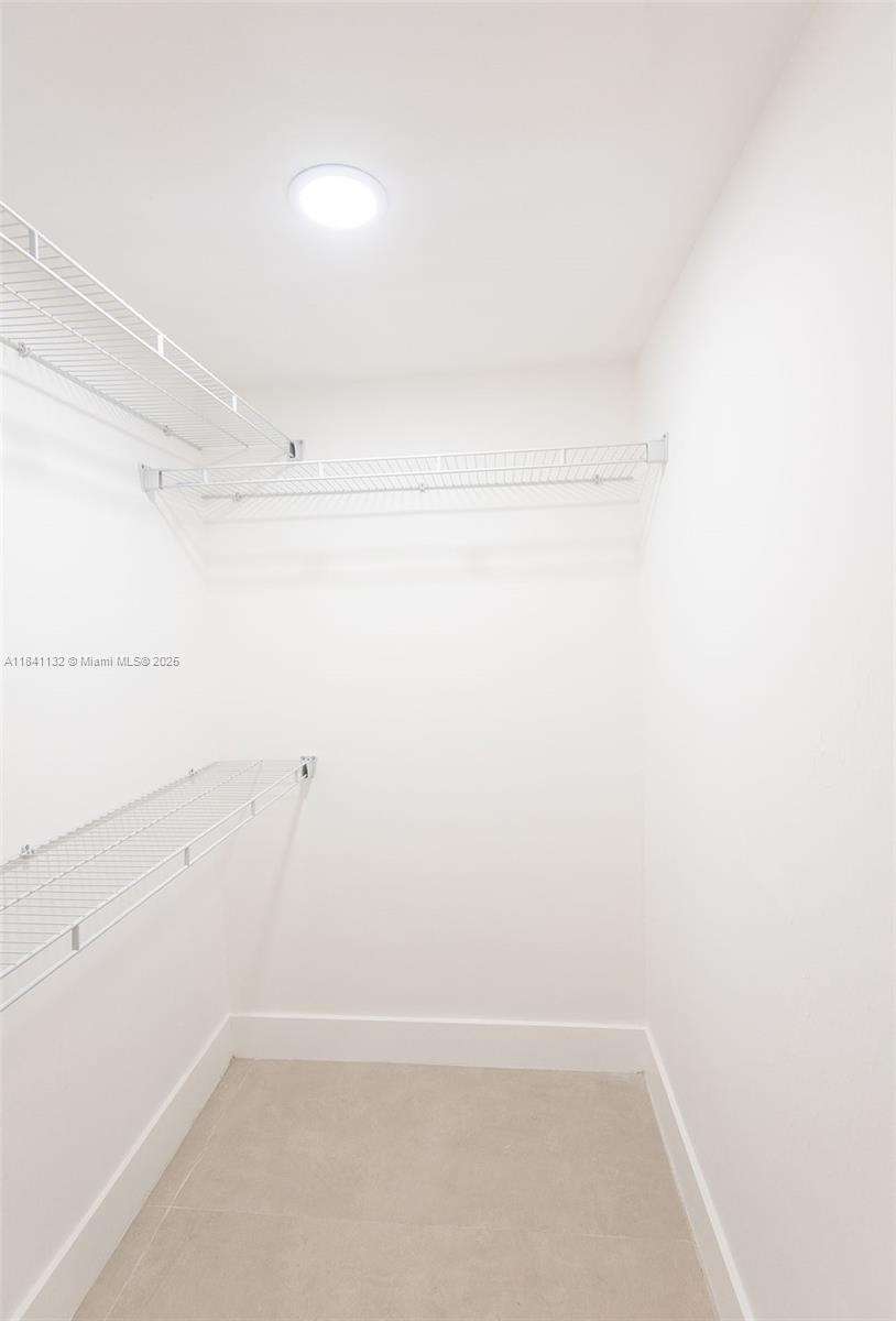 1750 Northeast 191st Street, Unit 1001 Miami, FL 33179 - Photo 19 of 30