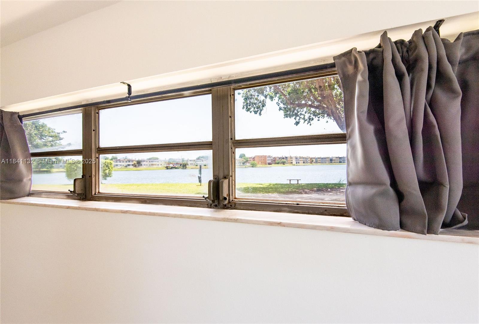 1750 Northeast 191st Street, Unit 1001 Miami, FL 33179 - Photo 26 of 30