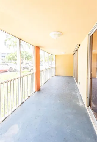 $2,800 | 1750 Northeast 191st Street, Unit 1001, Miami, FL 33179
