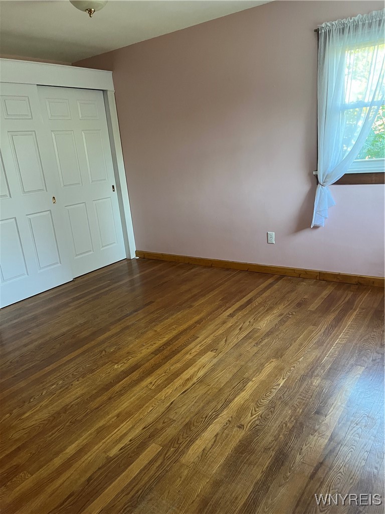 6293 East Lake Road Burt, NY 14028 - Photo 17 of 34 1st floor bedroom (2)