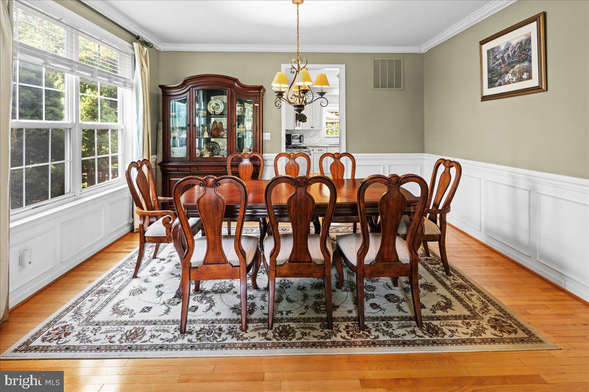 46 Navesink Drive Pennington, NJ 08534 - Photo 10 of 54