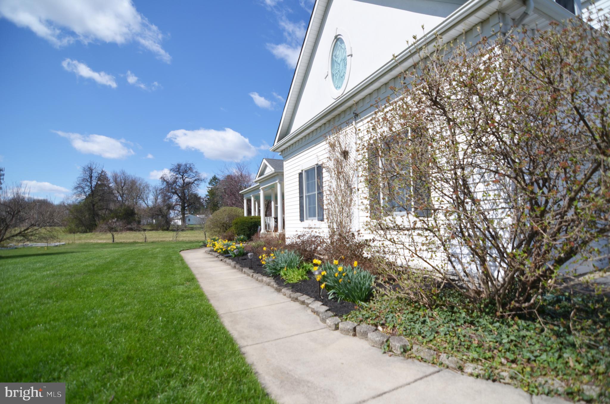 12850 Highland Road Highland, MD 20777 - Photo 4 of 11 Front walk way