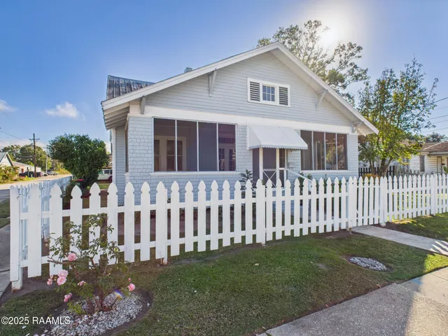 $237,000 | 301 South Pierce Street, Lafayette, LA 70501