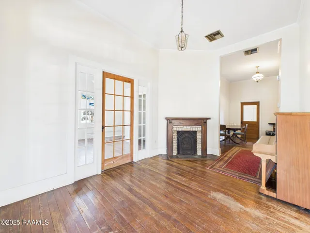 $237,000 | 301 South Pierce Street, Lafayette, LA 70501