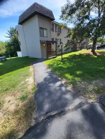$244,900 | 9 Treetop Circle, Unit 21, Laconia, NH 03246