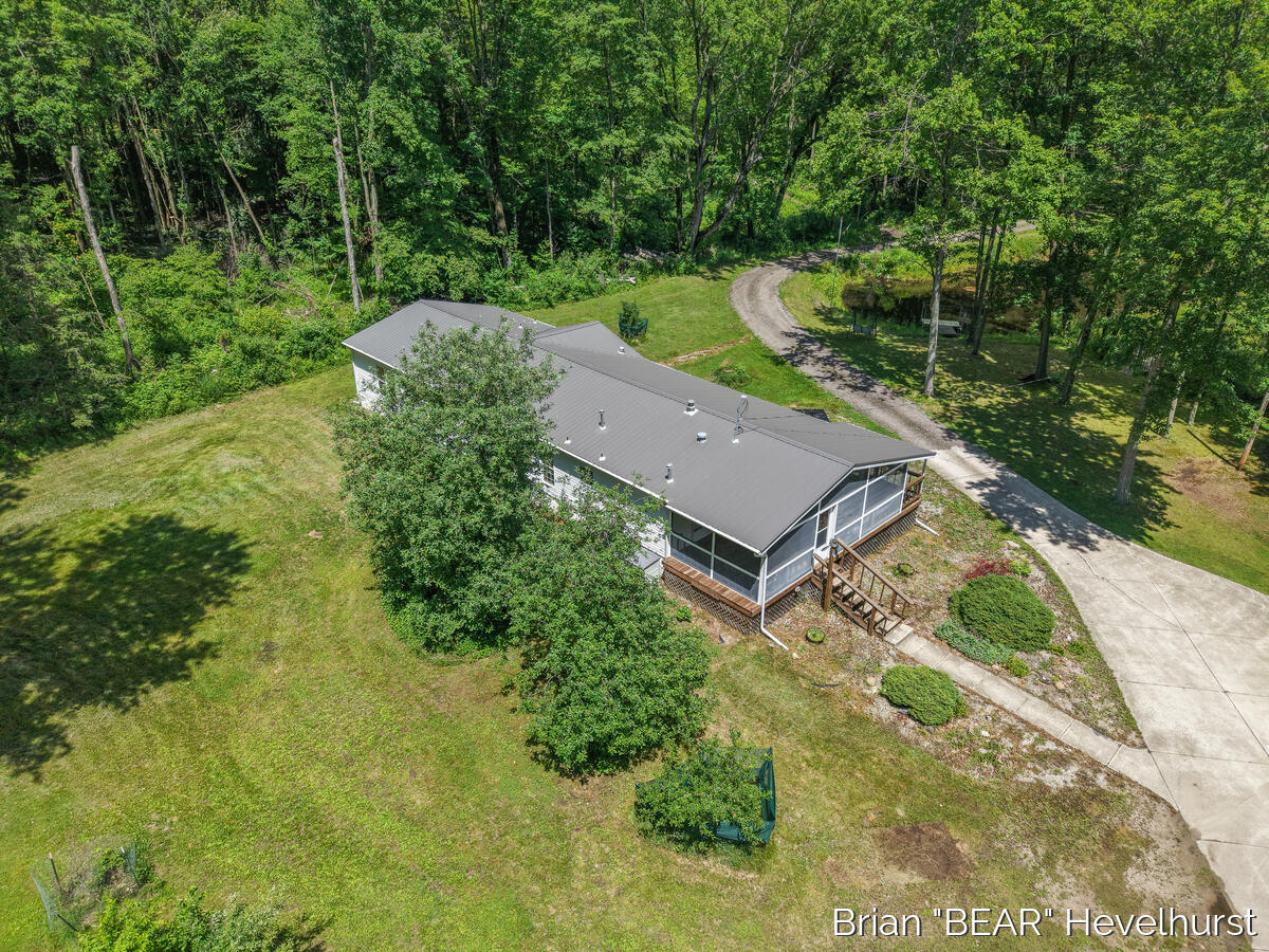 3511 Engle Road Middleville, MI 49333 - Photo 4 of 39