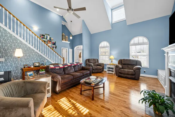 $399,900 | 1130 Emerson Circle, Hopkinsville, KY 42240