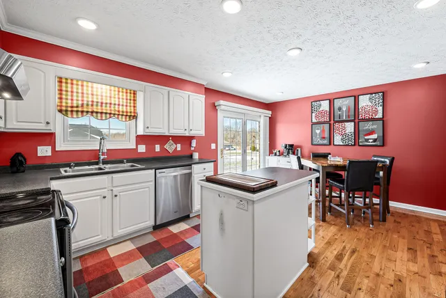 $399,900 | 1130 Emerson Circle, Hopkinsville, KY 42240