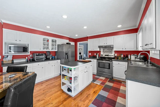 $399,900 | 1130 Emerson Circle, Hopkinsville, KY 42240