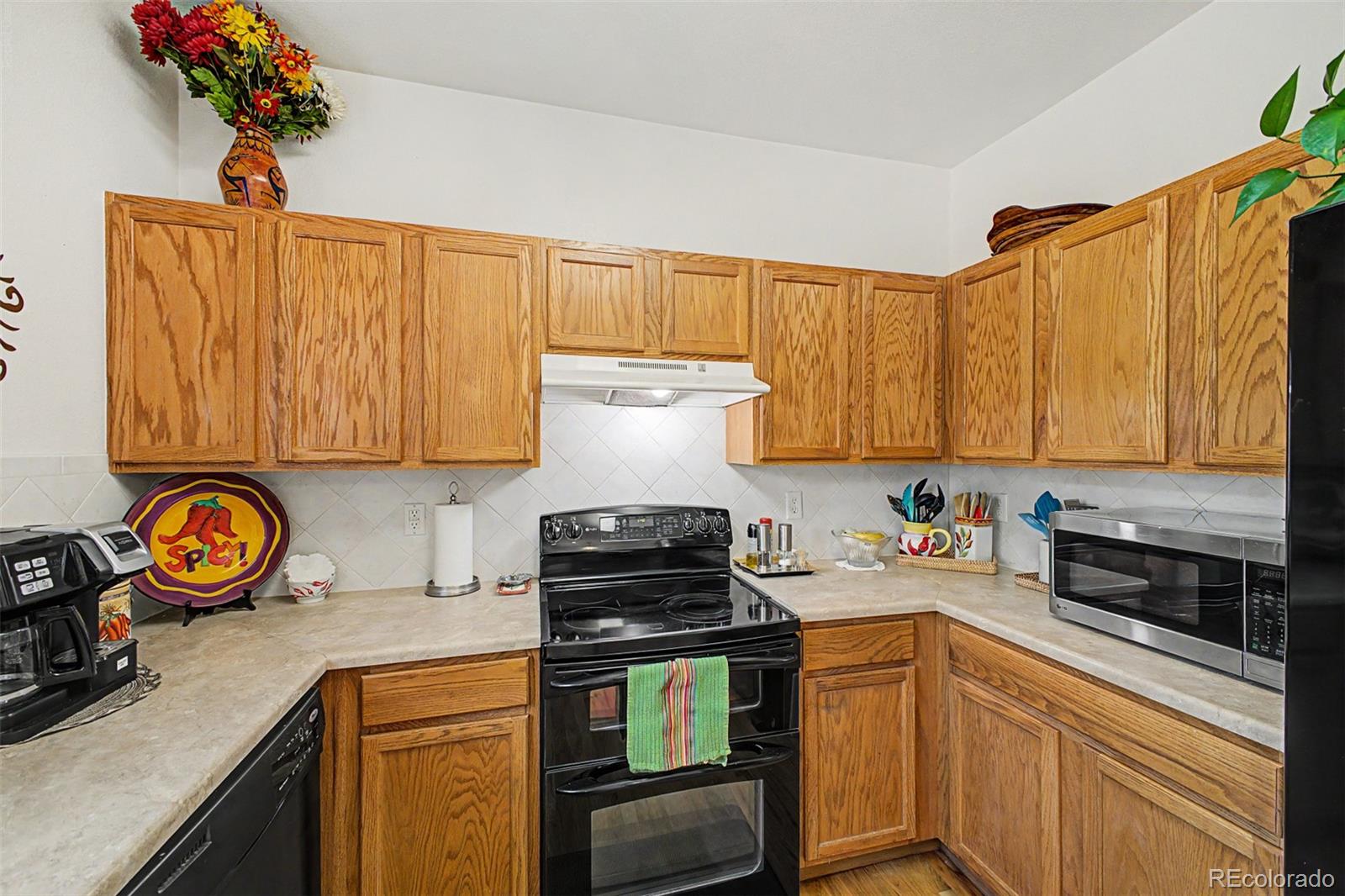 409 Dee Road Johnstown, CO 80534 - Photo 15 of 38