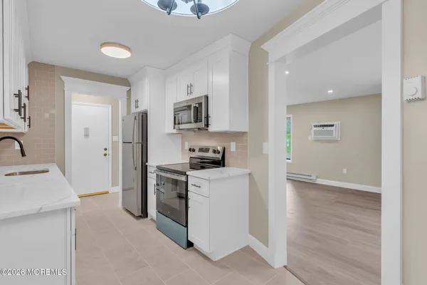 $329,000 | 168 Amberly Drive, Unit D, Manalapan, NJ 07726