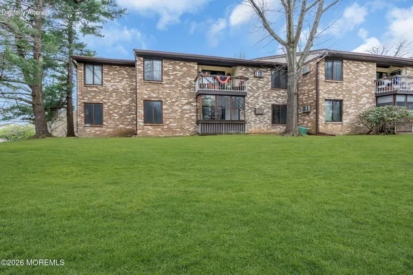 $329,000 | 168 Amberly Drive, Unit D, Manalapan, NJ 07726