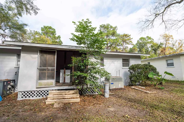 $1,050 | 1341 Charlotte Street, Tallahassee, FL 32304