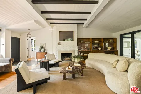 $2,395,000 | 6424 Ivarene Avenue, Los Angeles, CA 90068