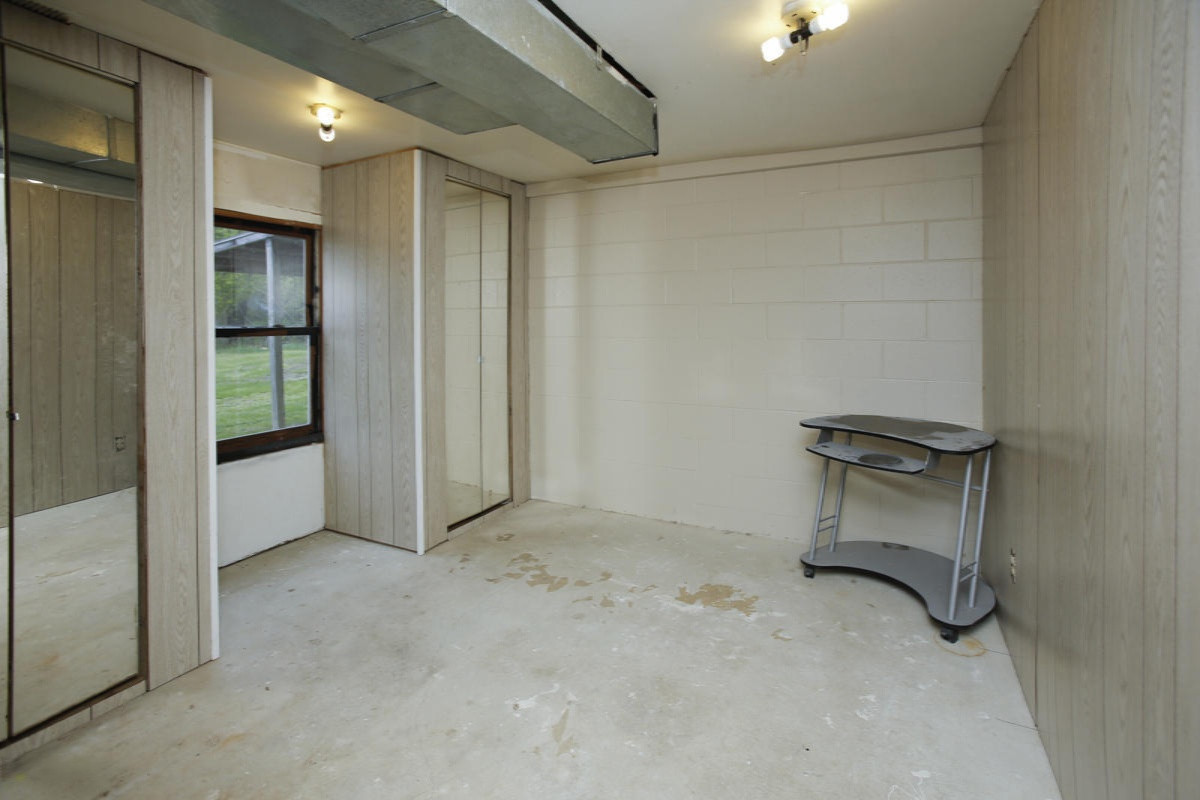 1250 Marsh Road Plainwell, MI 49080 - Photo 21 of 26 1252-1250 marsh-115