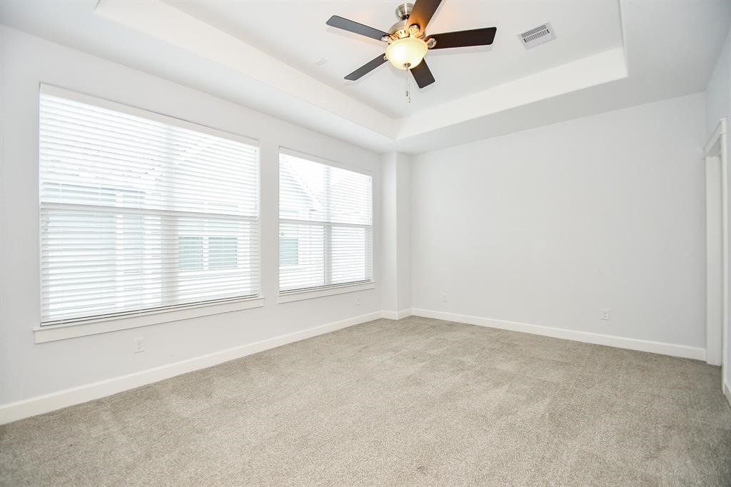 703 Link Road Houston, TX 77009 - Photo 13 of 32