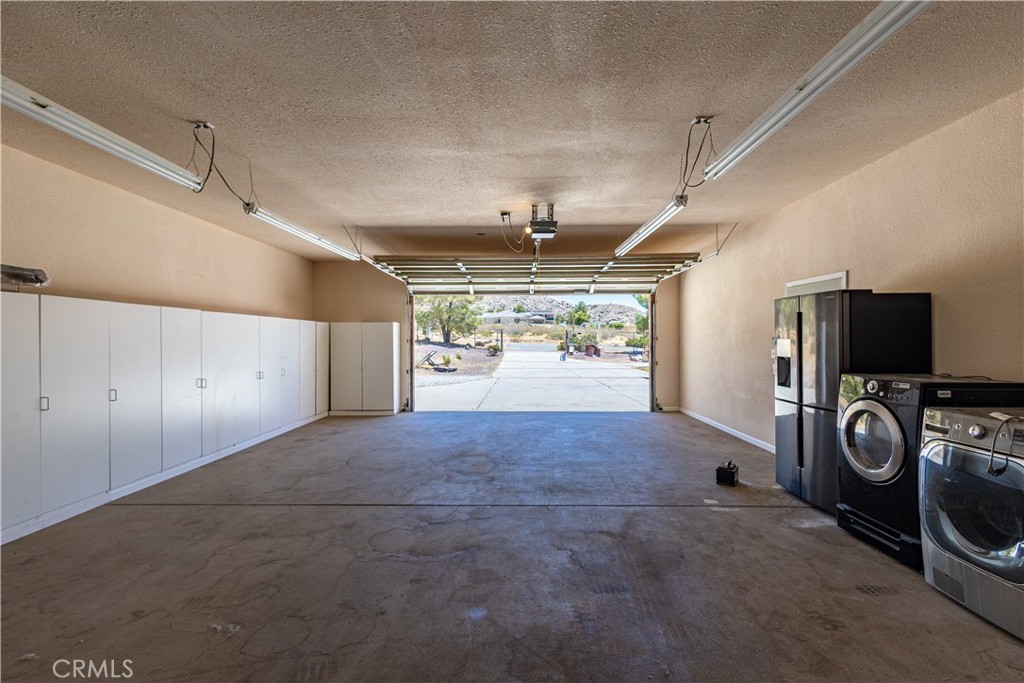 16728 Shirwaun Road Apple Valley, CA 92307 - Photo 61 of 72