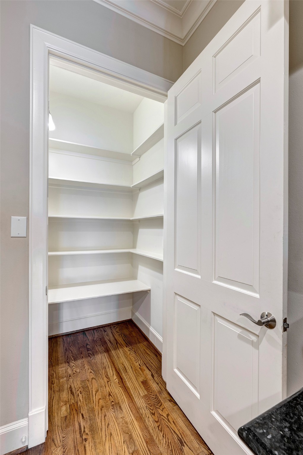 2740 Wroxton Road West University Place, TX 77005 - Photo 12 of 28 Pantry