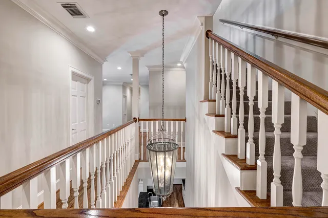 $949,000 | 2740 Wroxton Road, West University Place, TX 77005