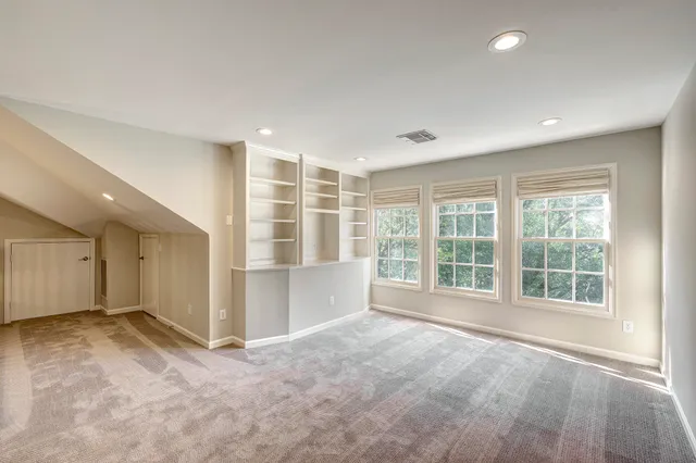 $949,000 | 2740 Wroxton Road, West University Place, TX 77005