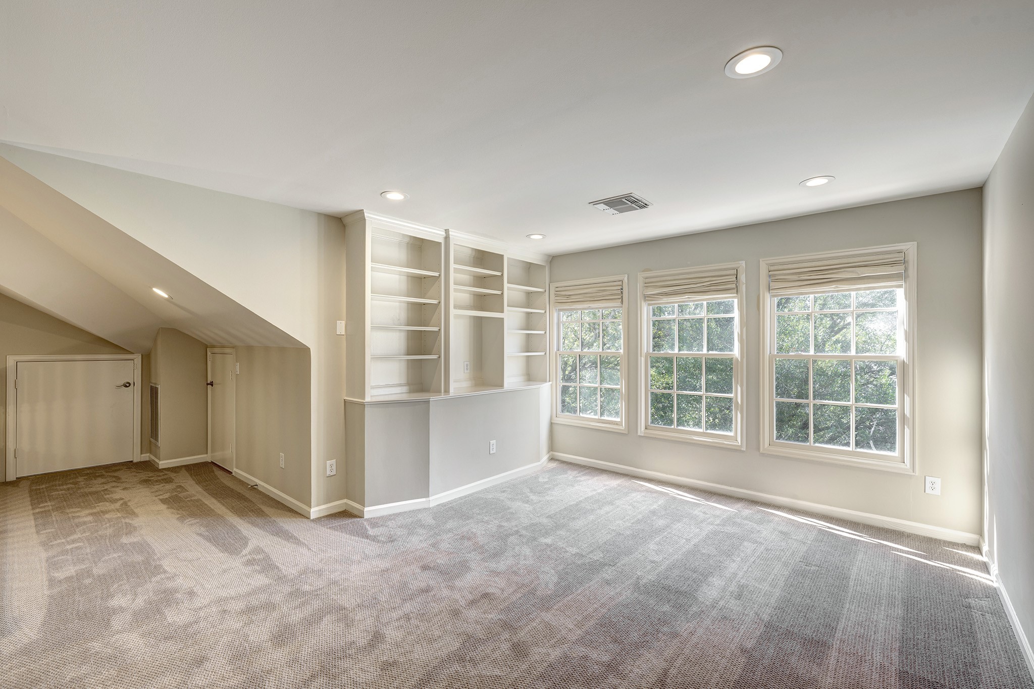 2740 Wroxton Road West University Place, TX 77005 - Photo 26 of 28 Third Floor Game Room