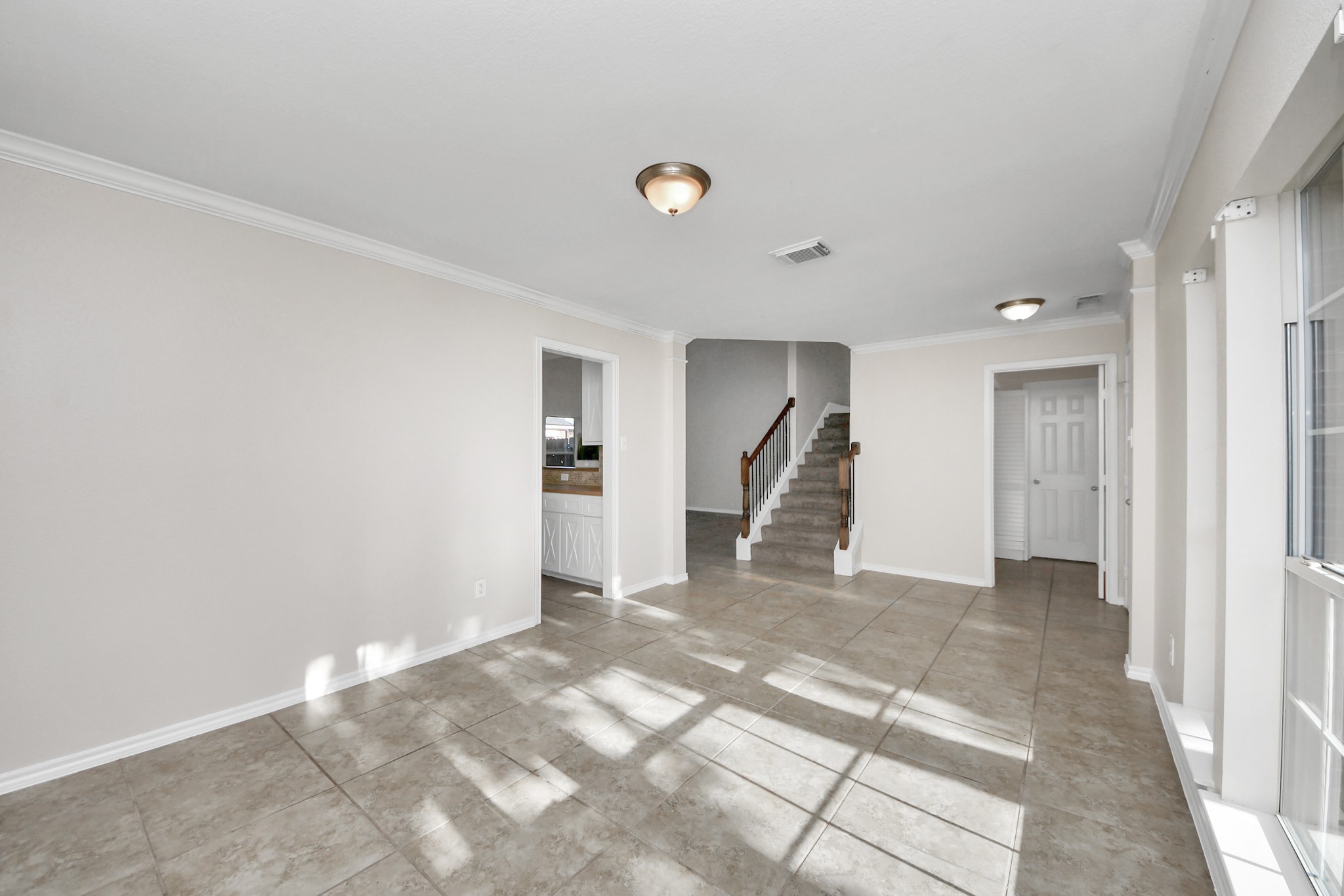 1903 Ryansbrook Lane Spring, TX 77386 - Photo 4 of 40 Gallery Image 4