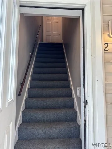 $1,200 | 260 Chestnut Street, Unit 2, Lockport City, NY 14094